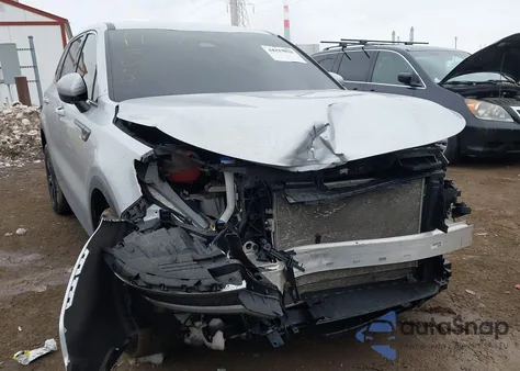 2022 Kia Sorento Lx z USA, uszkodzony, nr VIN 5XYRGDLC2NG155747